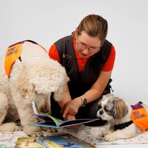 Läshund profilfoto bokläsning